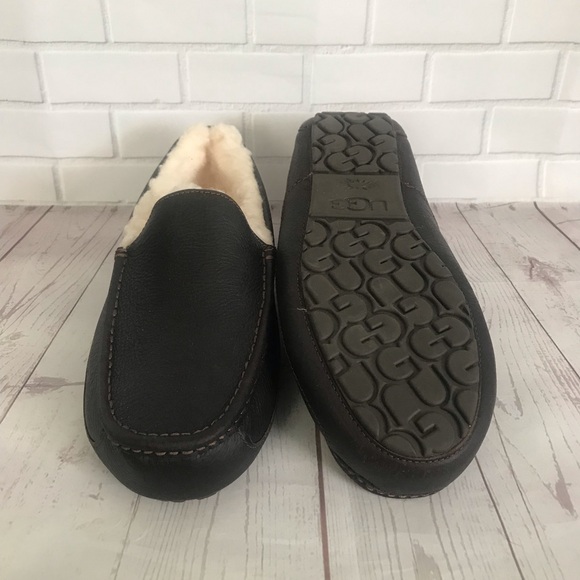Ugg Men's ascot leather Brown Shearling Lined Loafers - Picture 3 of 7
